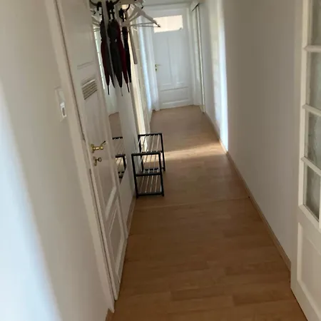 3 Altbau In Der List, Apartment *